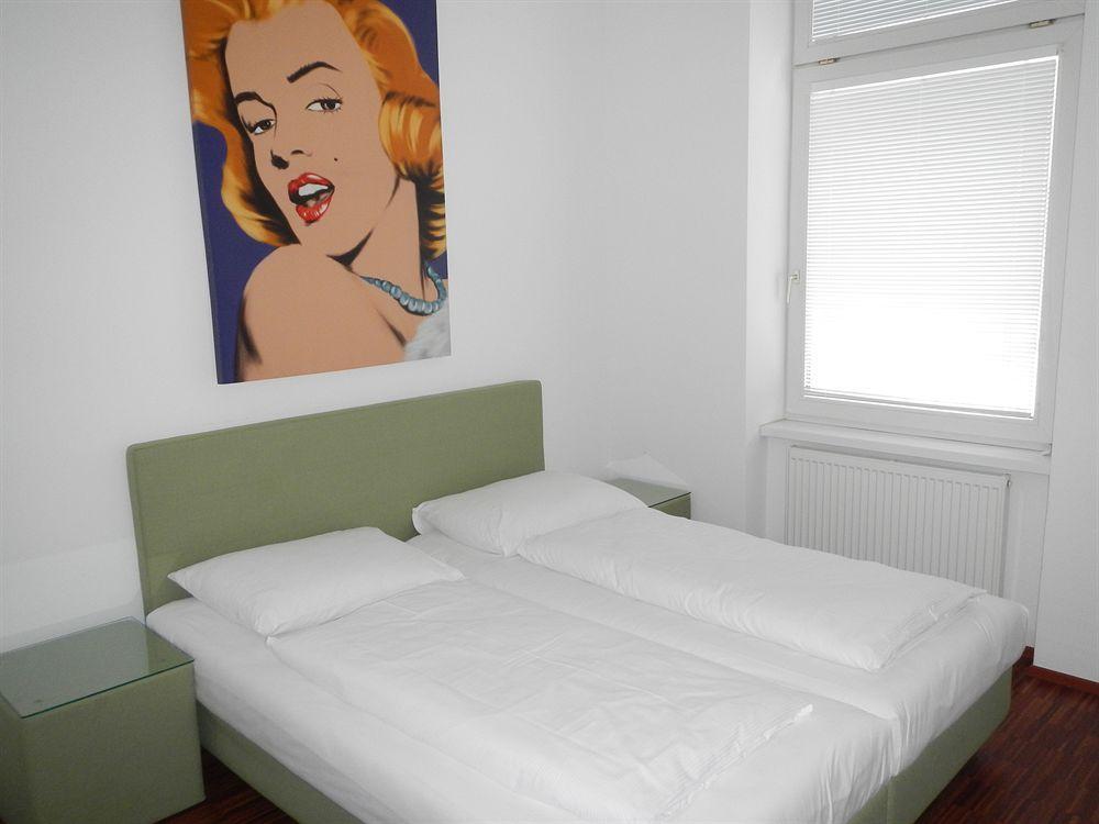 Pension Pharmador Viena Exterior foto