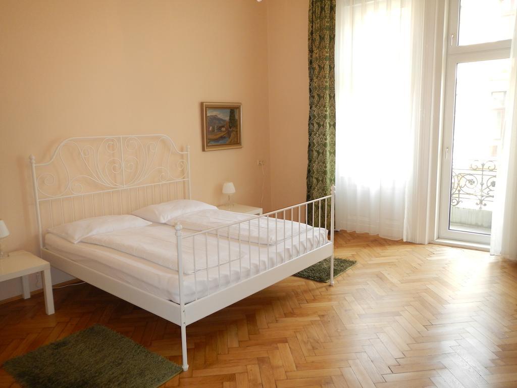 Pension Pharmador Viena Habitación foto